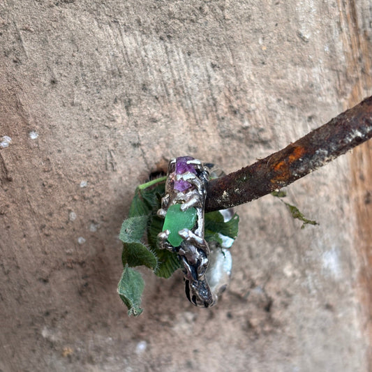 Ring with two raw stones