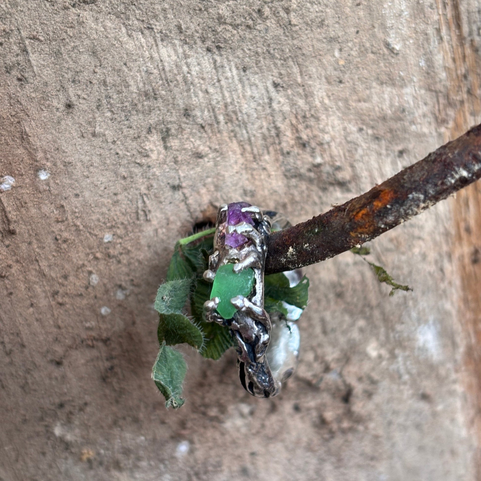 Ring with two raw stones